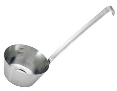 32 Ounce Stainless Steel Graduated Dipper